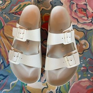 NEW Birkenstock Arizona All White Leather